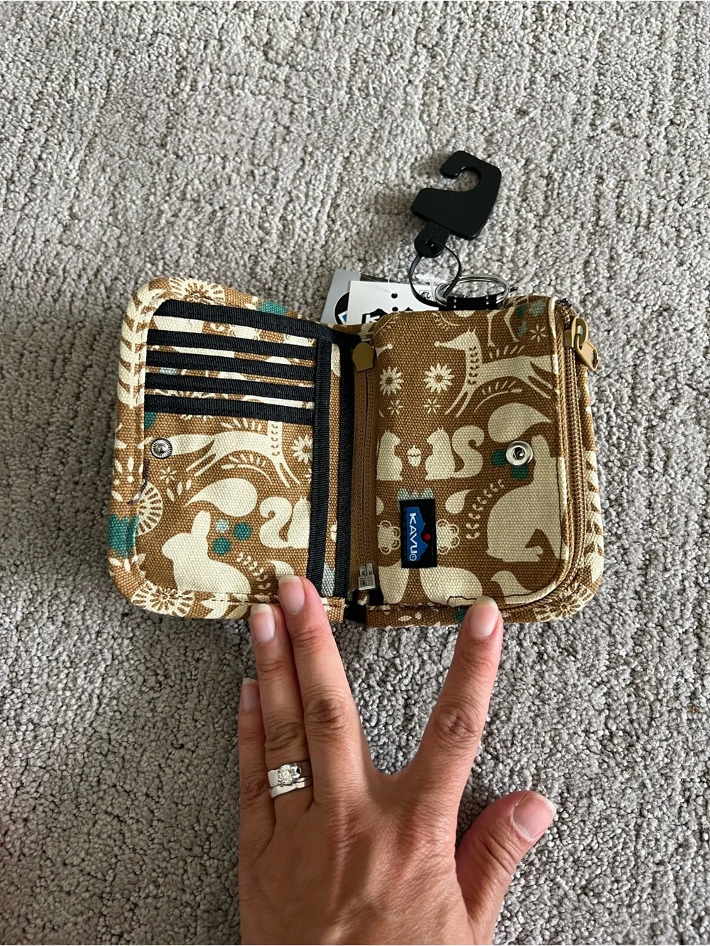 KAVU Zippy Wallet in Fall Folklore - Picture 7 of 16